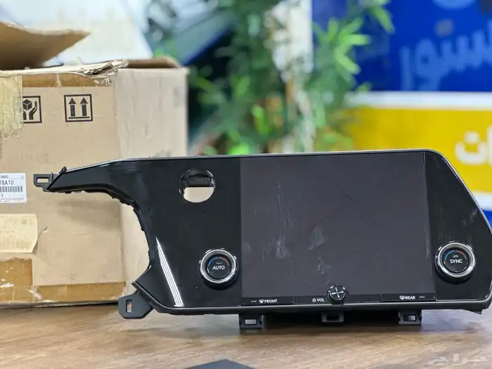 شاشة لكزس Nx امامية موديل 2022 5