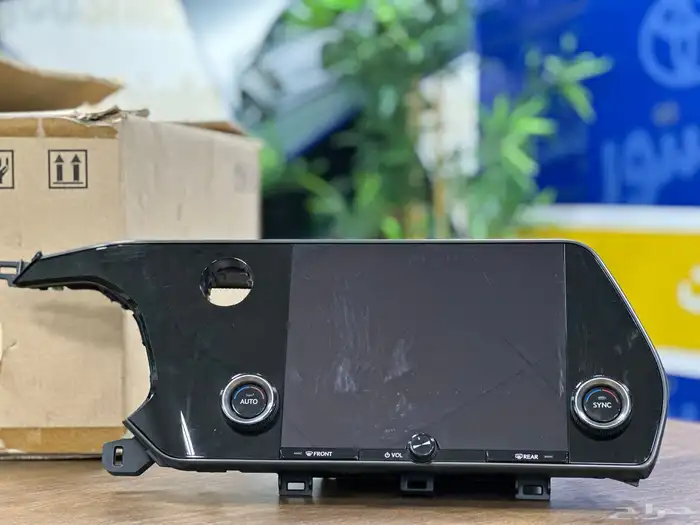 شاشة لكزس Nx امامية موديل 2022 1