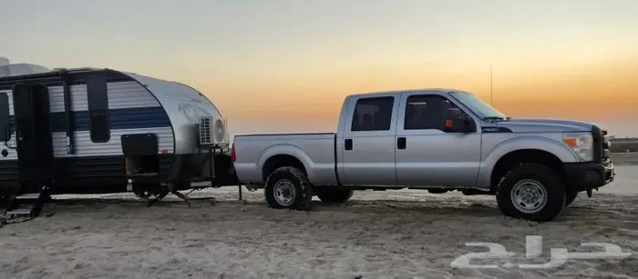 للبيع كرفان 32 قدم سحب 2022 مع السيارة F350 - 2015 2