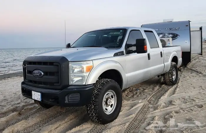 للبيع كرفان 32 قدم سحب 2022 مع السيارة F350 - 2015 3