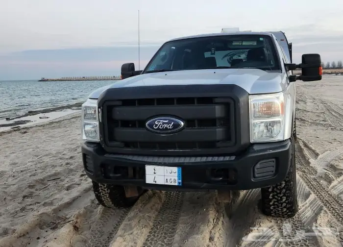 للبيع كرفان 32 قدم سحب 2022 مع السيارة F350 - 2015 4