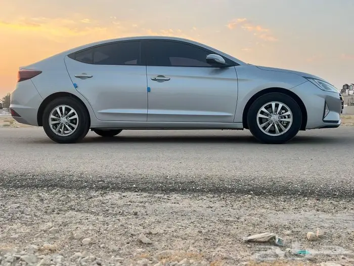 النترا ( افانتي ) 2020 بنزين عداد 18 الف فقط 3