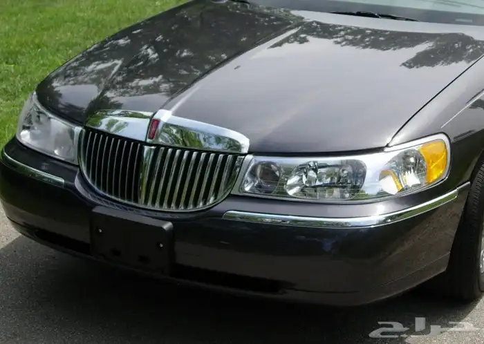 قاعدة لوحه فكتوريا وماركيز وتاون كار 5