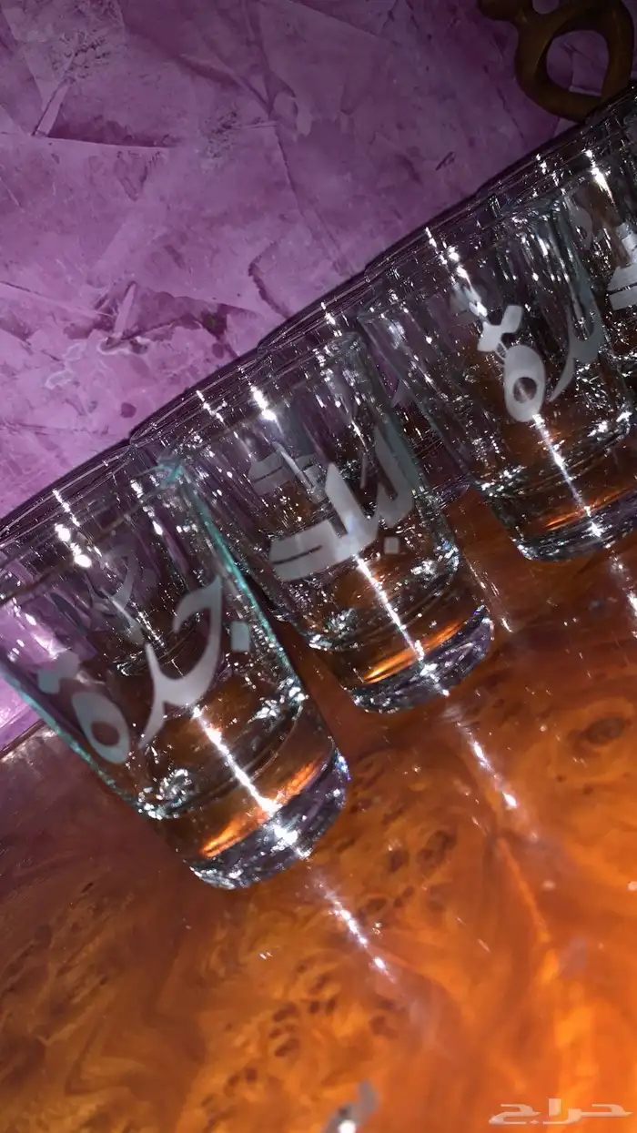 نحت زجاج بشعارات خاصه حسب الطلب 2