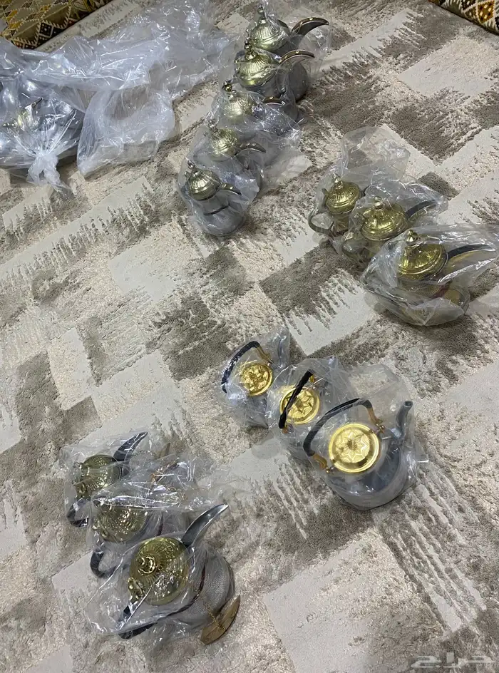 دلال نحاس ودلال ألمنيوم وابريق المنيوم ايضا جديد اطقم فقط 5