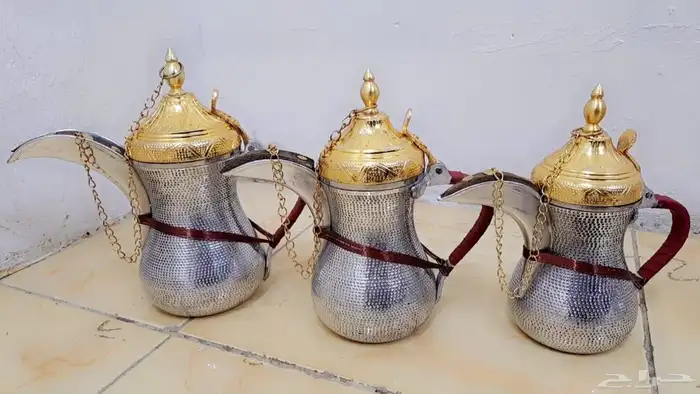 دلال نحاس ودلال ألمنيوم وابريق المنيوم ايضا جديد اطقم فقط 3
