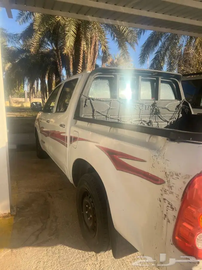 للبيع هايلكس 2011 م غمارتين 0