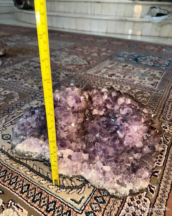 حجر الامثيست 13