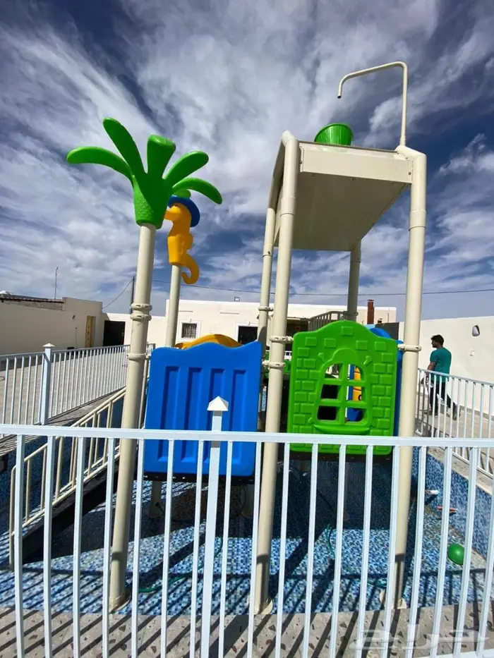 العاب مائية منازل شاليهات مع اقوي العروض 8