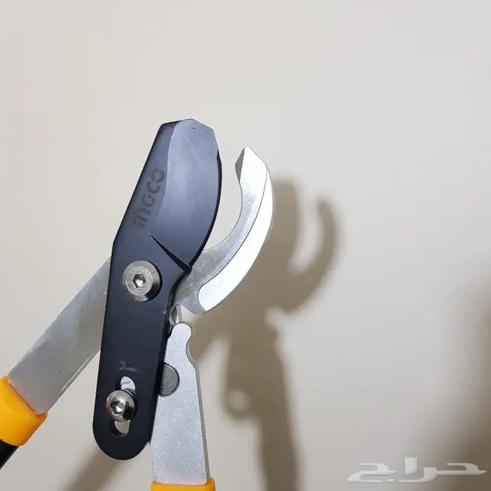 مقص تقليم أغصان من شركة أنجكو 2