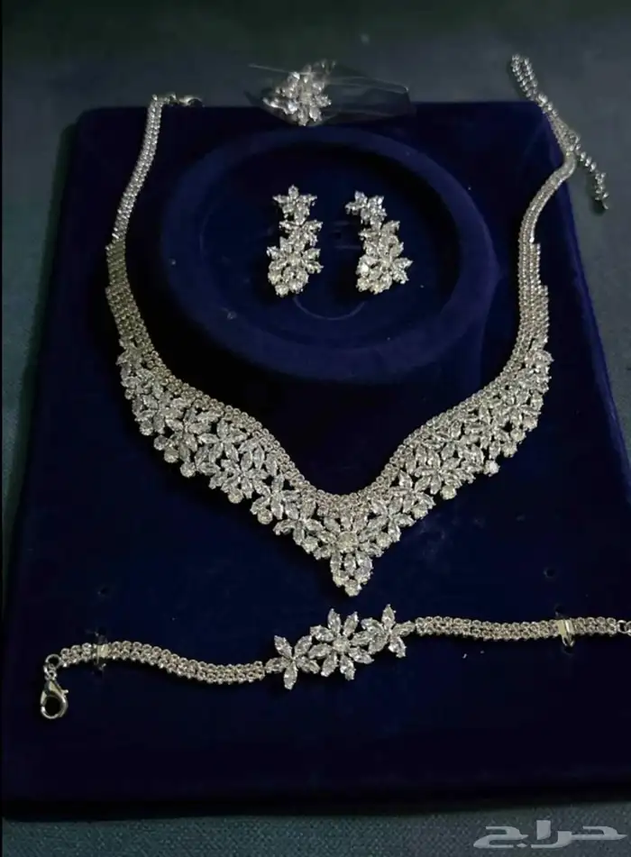 طقم مناسبات ( زركونيا ) 0