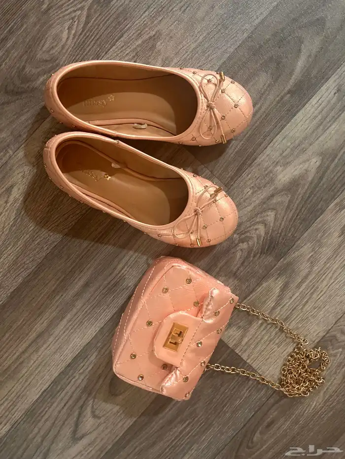 فستان اطفال وجزمه وشنطه من سنتربوبينت 2