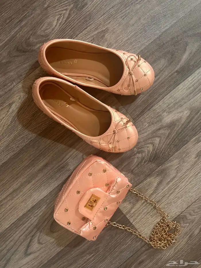 فستان اطفال وجزمه وشنطه من سنتربوبينت 1