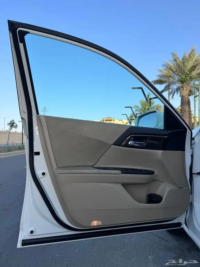 تم البيع اكورد 2017 ممشى 66 الف 53