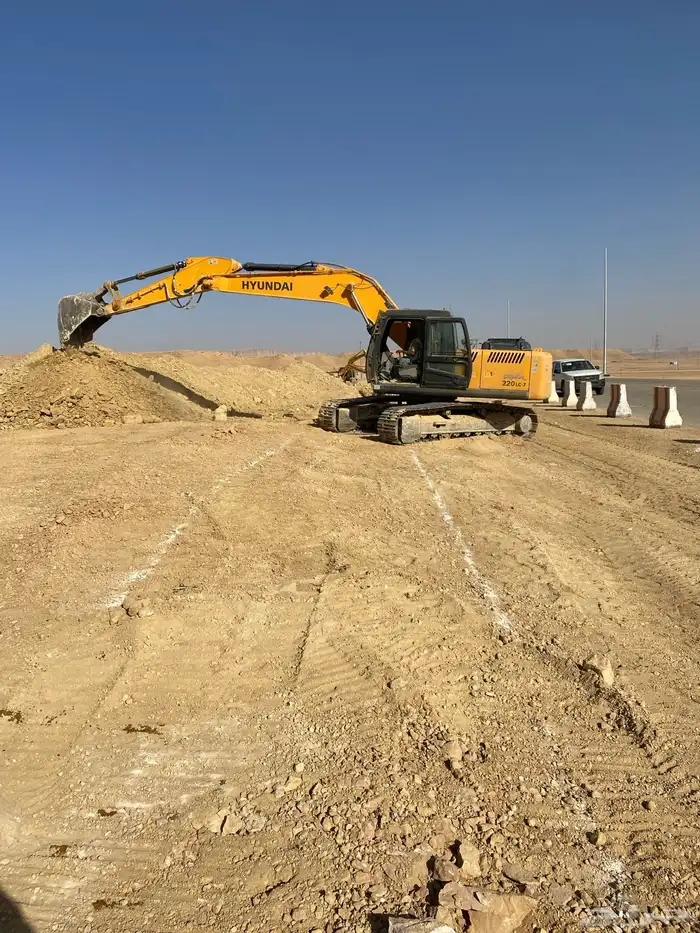 بوكلينات حديثة للإيجار والقطوعه وغربال الدفان 0