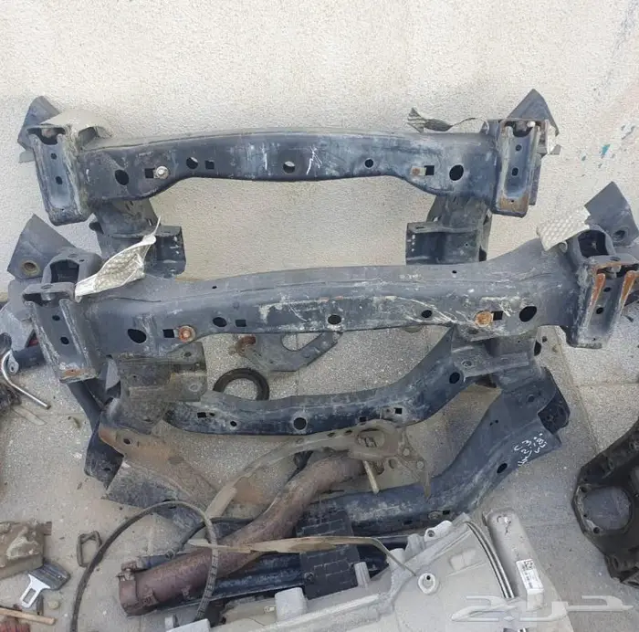 شمعات تشارجر كرايزلر ودودة الدركسيون وتنك بنزين 10