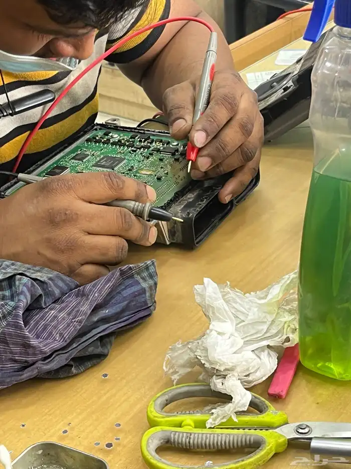 ورشة العربة لتوظيب واصلاح الديزل والبنزين وتوفير القطع 13