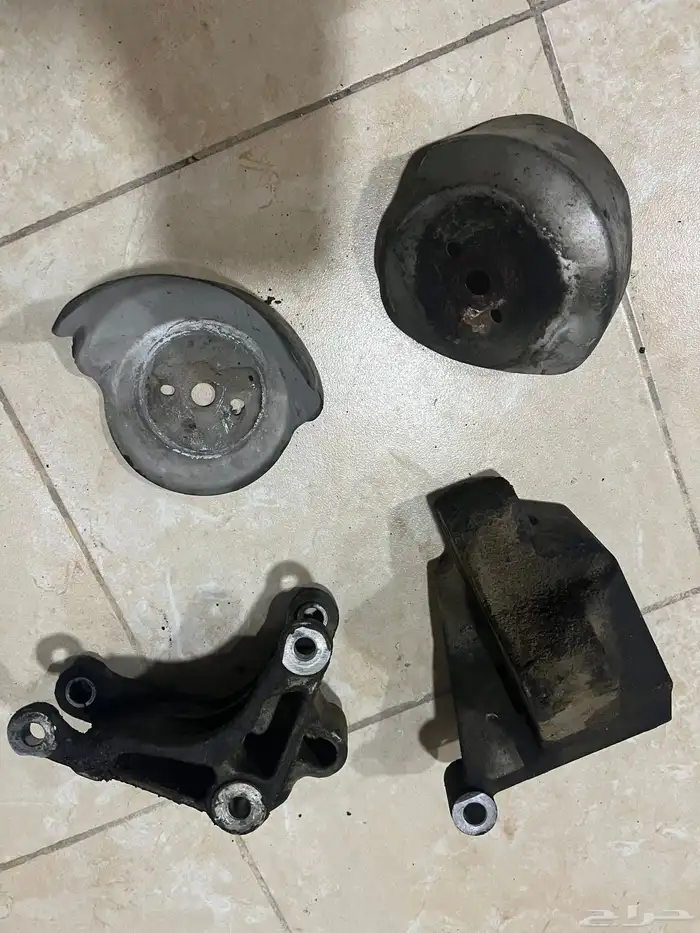 قطع كابرس دعسه فرامل وديكورات داخليه اسيات 30