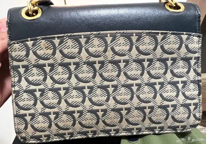 شنطة Salvatore ferragamo 2