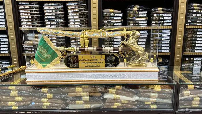 هدايا رجاليه سيوف دروع هدايا دروع 11