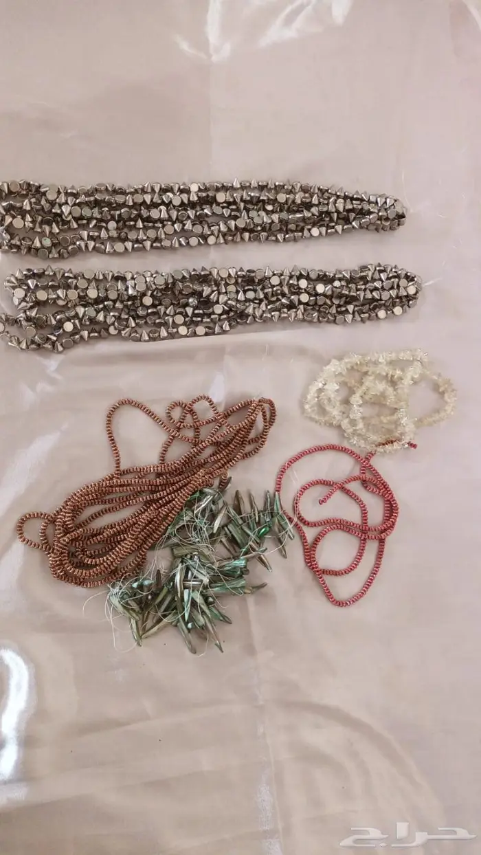 خيوط ولولو واساور وسلاسل اطواق 51