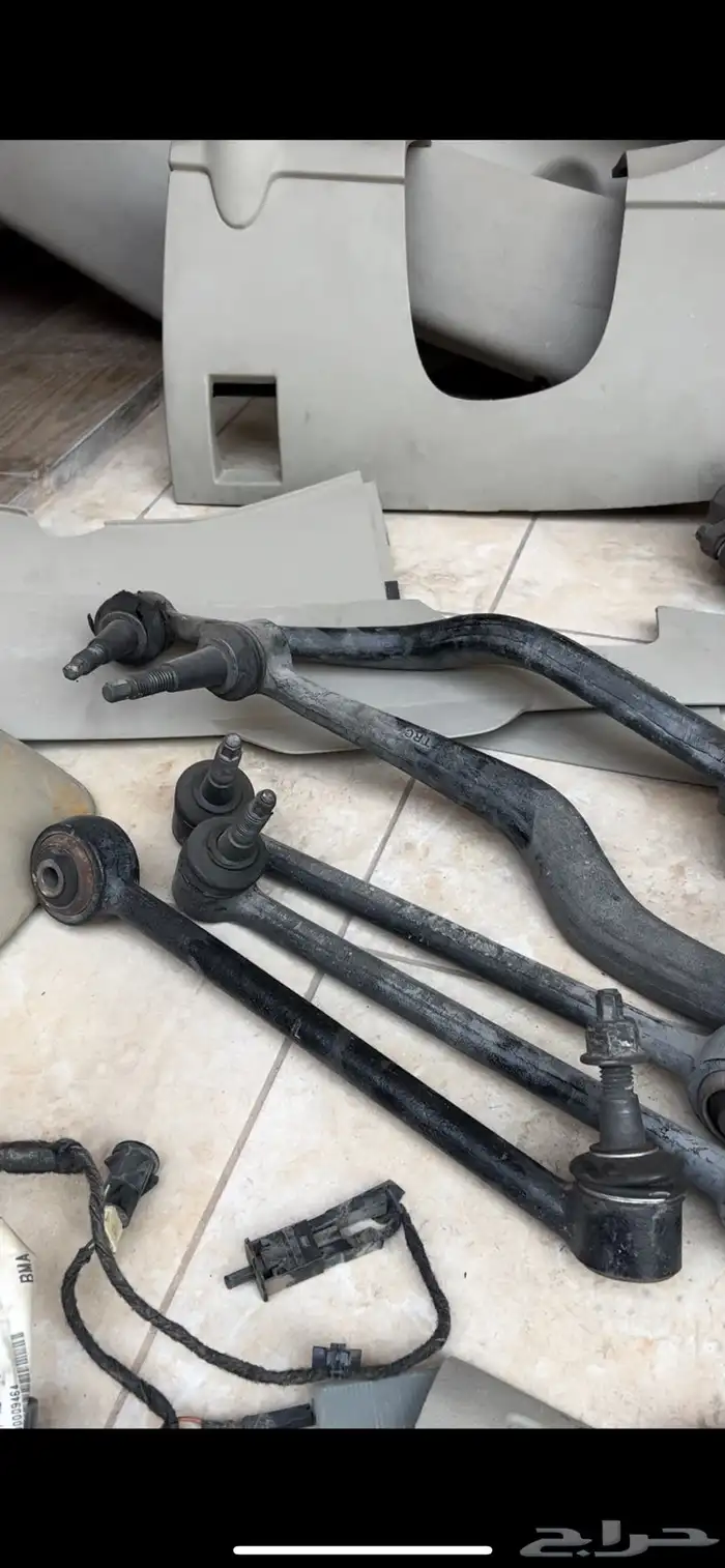 قطع كابرس دعسه فرامل وديكورات داخليه اسيات 5