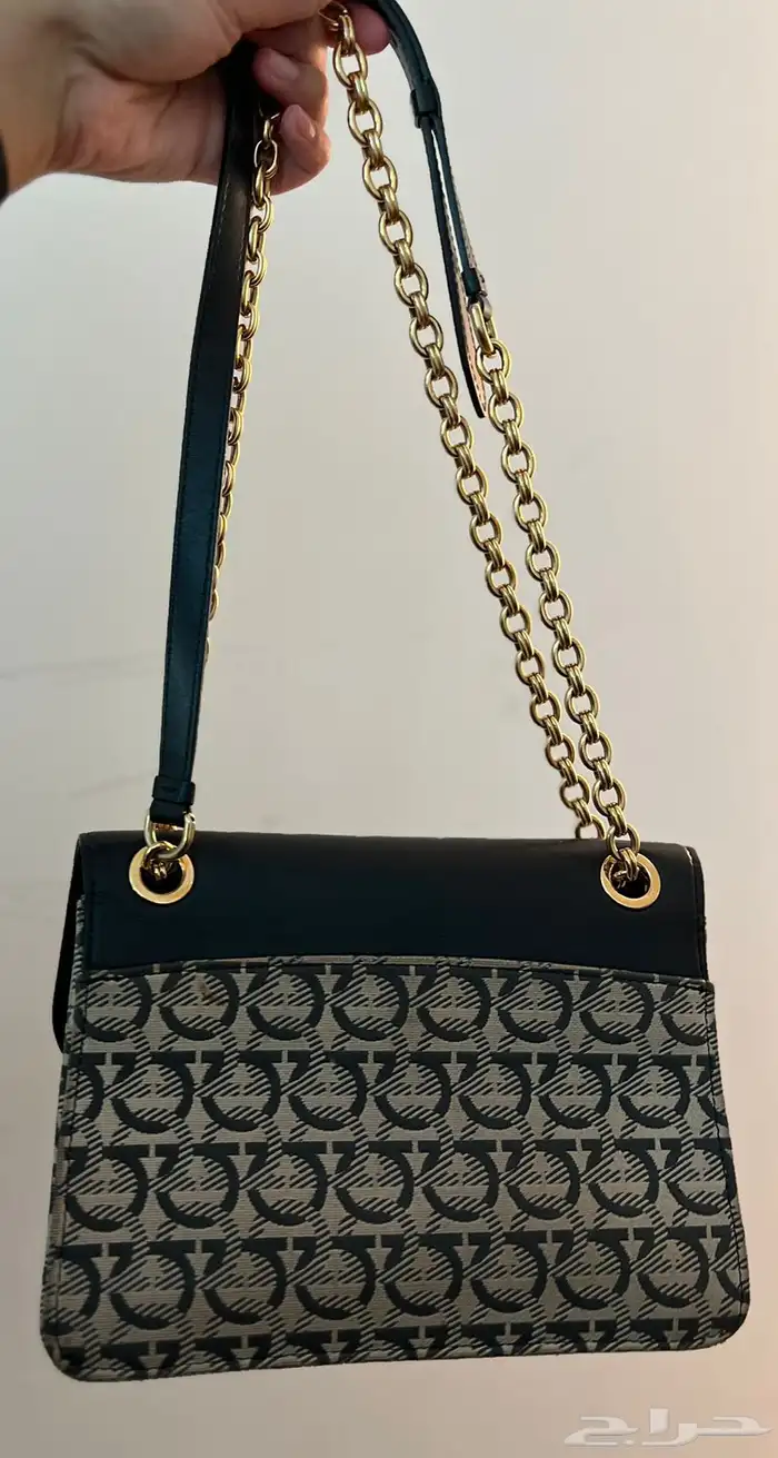شنطة Salvatore ferragamo 1