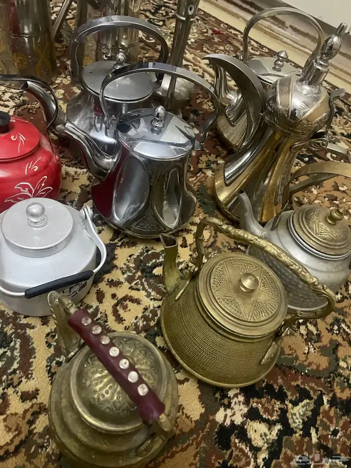 اباريق عدد 12 نحاس وستيل نضيف للبيع جمله عدد 12 21