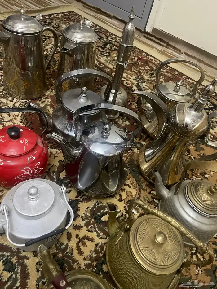 اباريق عدد 12 نحاس وستيل نضيف للبيع جمله عدد 12 19