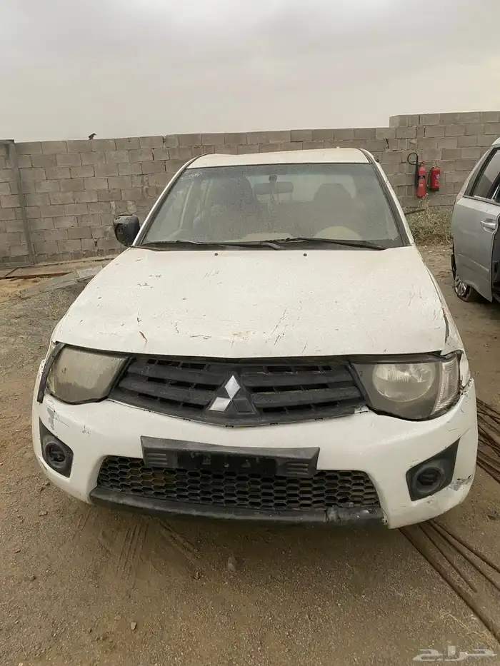 متسوبيشي 2012 L200 قطع غيار تشليح 0