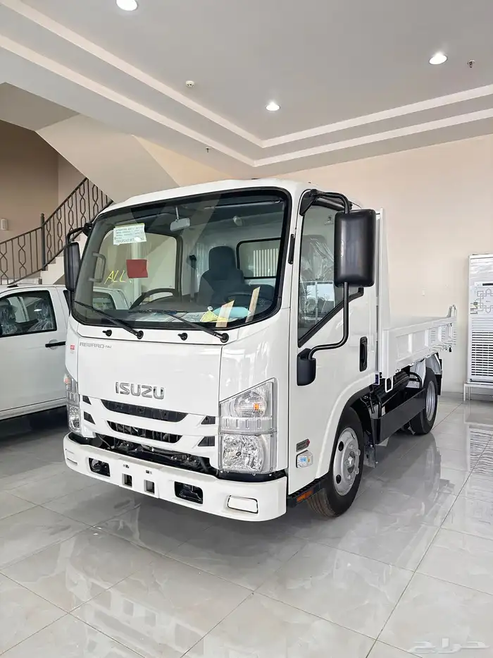 ايسوزو قلاب 3 طن ياباني 2025 0