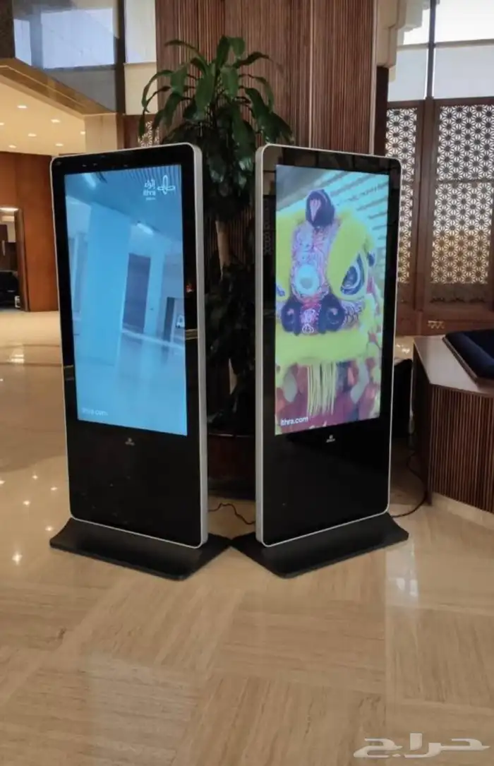 شاشه طوليه وعرضيه للايجار 1