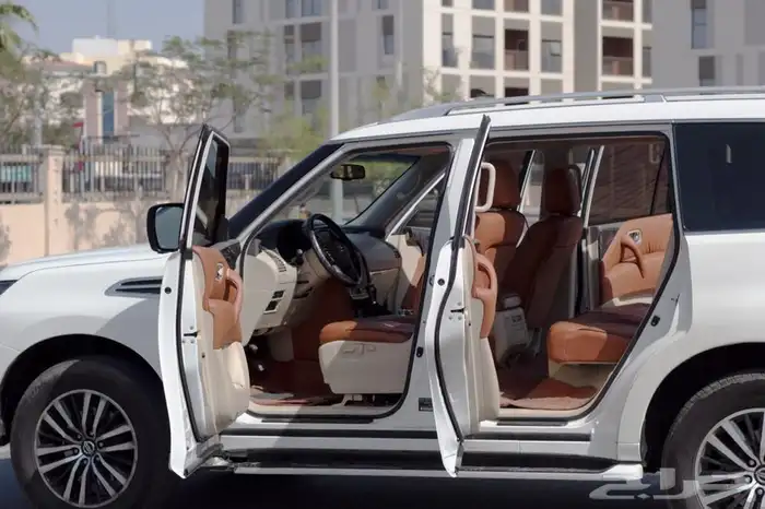 مكتب اليافعي لتأجير السيارات- دبي 4