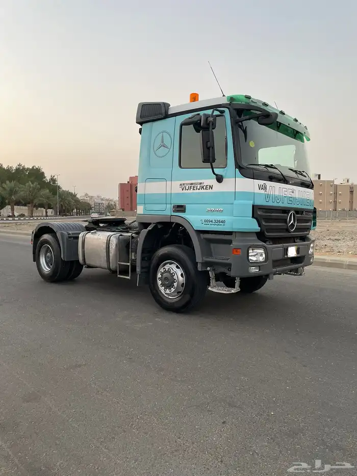 راس مرسيدس اكتروس دبل 4x4 2048 موديل 2008 4