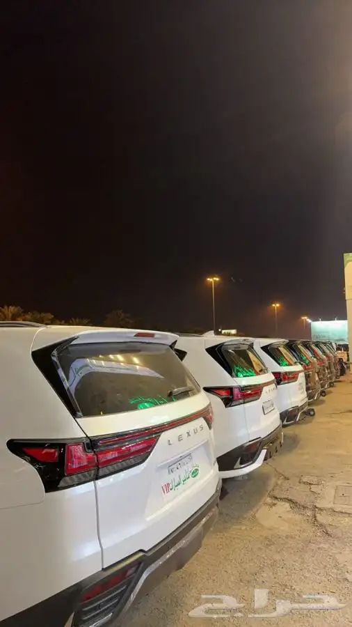 تأجير سيارات فخمه جي كلاس 4