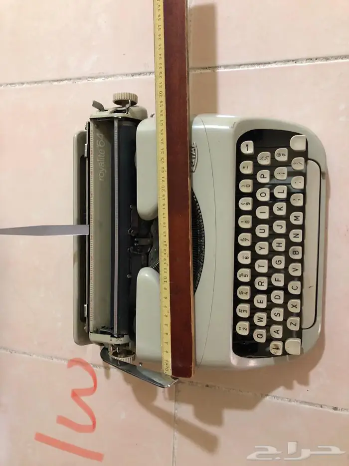 الة كاتبة انتيك antique typeriter 19