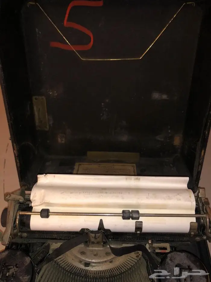 الة كاتبة انتيك antique typeriter 45