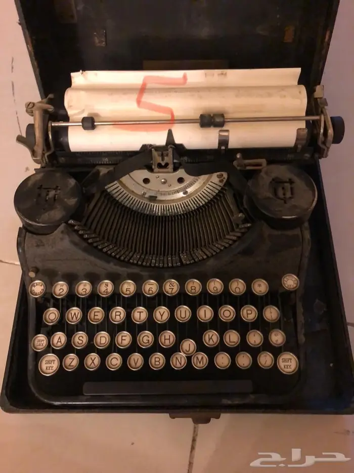 الة كاتبة انتيك antique typeriter 48