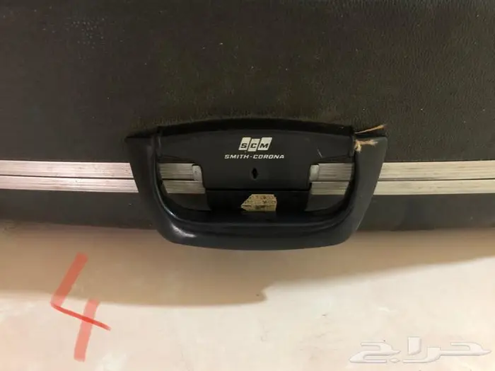 الة كاتبة انتيك antique typeriter 26
