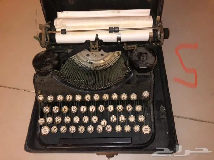 الة كاتبة انتيك antique typeriter 43