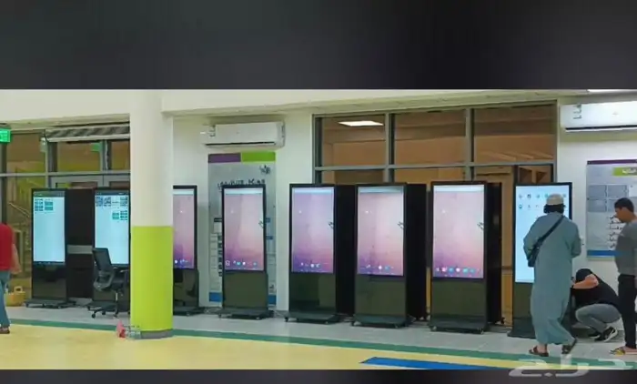 شاشات طوليه وعرضيه للايجار 3