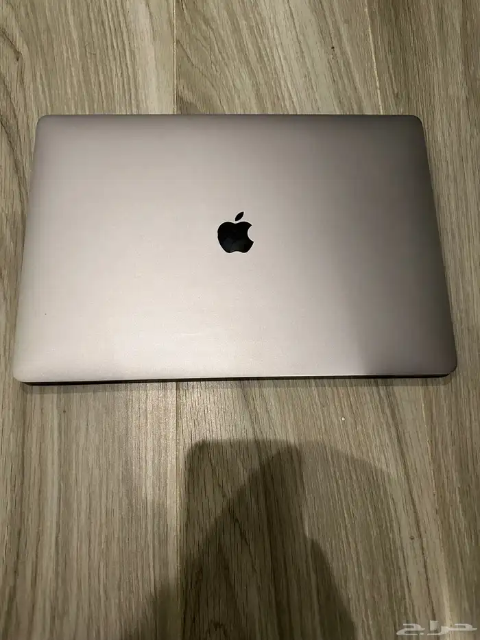 ماك بوك برو 16 i9 2019 512GB SSD للميموري 16GB نظيف جدا 1