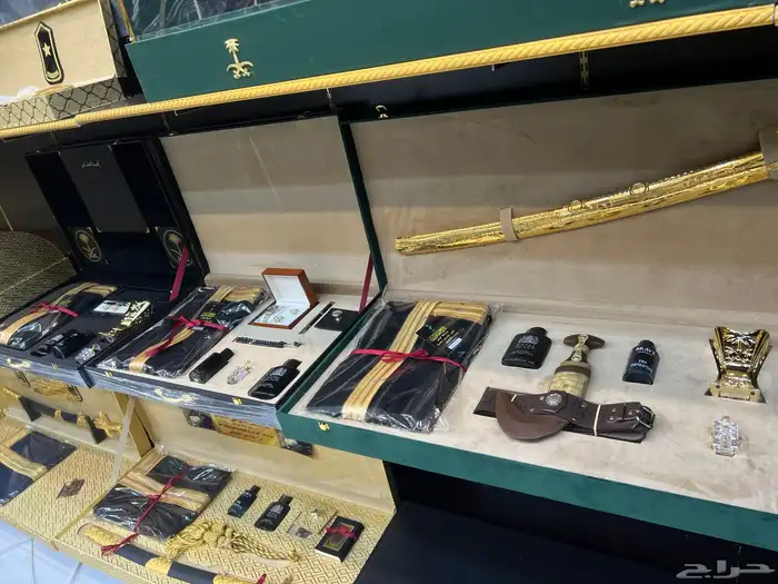 هدية تخروج ملازم. درع سيف بشت دروع زواج 12