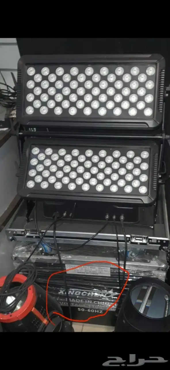 شاشات طوليه وعرضيه للايجار 4