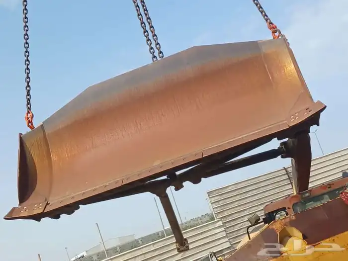 بلدوزر كوماتسو 155موديل 2010 3