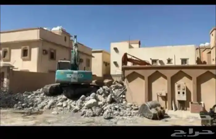 للايجار بوكلينات هدم بيوت مباني حفر ارضيات و برك 6