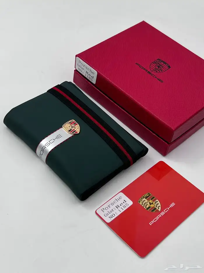 محافظ ماركات متنوعه 17