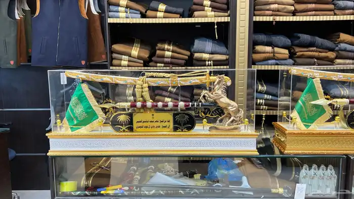 هدايا رجاليه سيوف دروع هدايا تخرج هدايا ترقيه 5