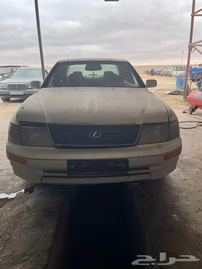قطع غيار لكزس LS 400 موديل 96 0