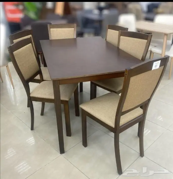 طاولات الطعام 10